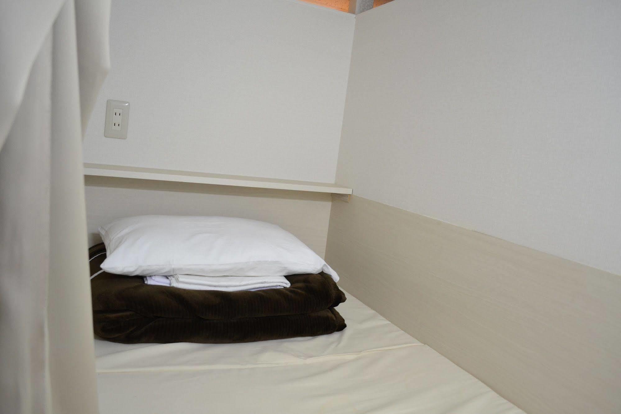 1 Night 1980 Hostel Tokyo Asakusa Simple Stay Екстер'єр фото